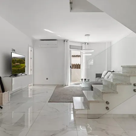 Elegant By Costarentals - Ref 236 דירה *